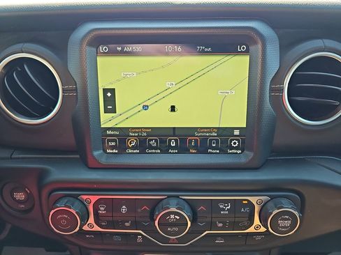 Used 2023 Jeep Wrangler Unlimited Sahara w/ Cold Weather Group AWD/4WD image 22