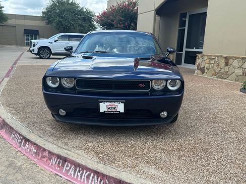 Used 2013 Dodge Challenger R/T RWD image 5