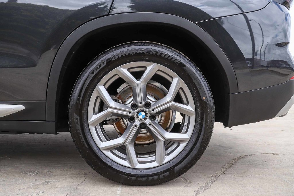 Used 2024 BMW X3 xDrive30i w/ Convenience Package AWD/4WD image 12