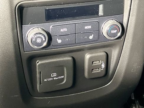 Used 2020 Buick Enclave Premium w/ Sun and Sites Package AWD/4WD image 27