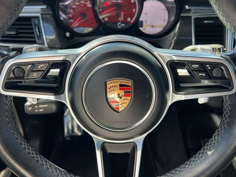 Used 2017 Porsche Macan Turbo image 52