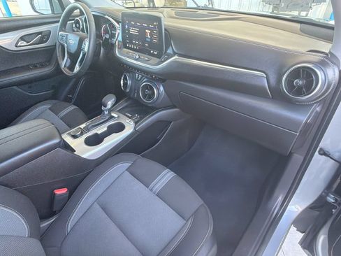 Used 2024 Chevrolet Blazer LT w/ Convenience Package FWD image 30