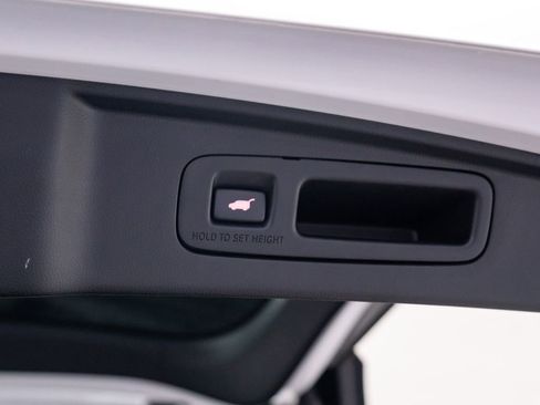 Used 2023 Honda CR-V EX-L image 31