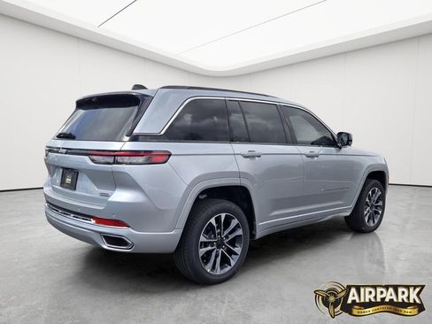 New 2025 Jeep Grand Cherokee Overland w/ Adv Protech Group III image 4