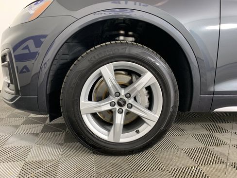 Used 2023 Audi Q5 2.0T Premium w/ Convenience Package image 11