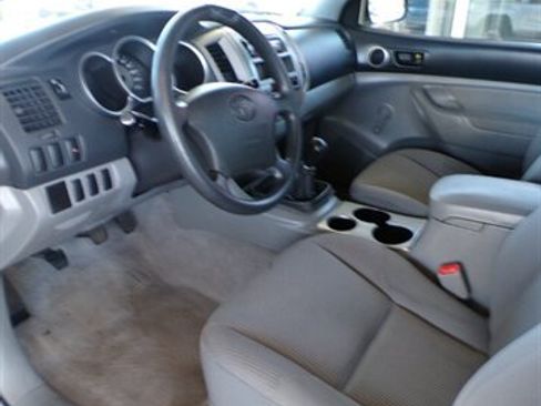 Used 2005 Toyota Tacoma PreRunner RWD image 13
