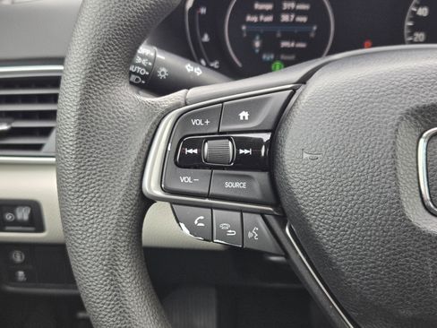 Used 2018 Honda Accord LX image 27