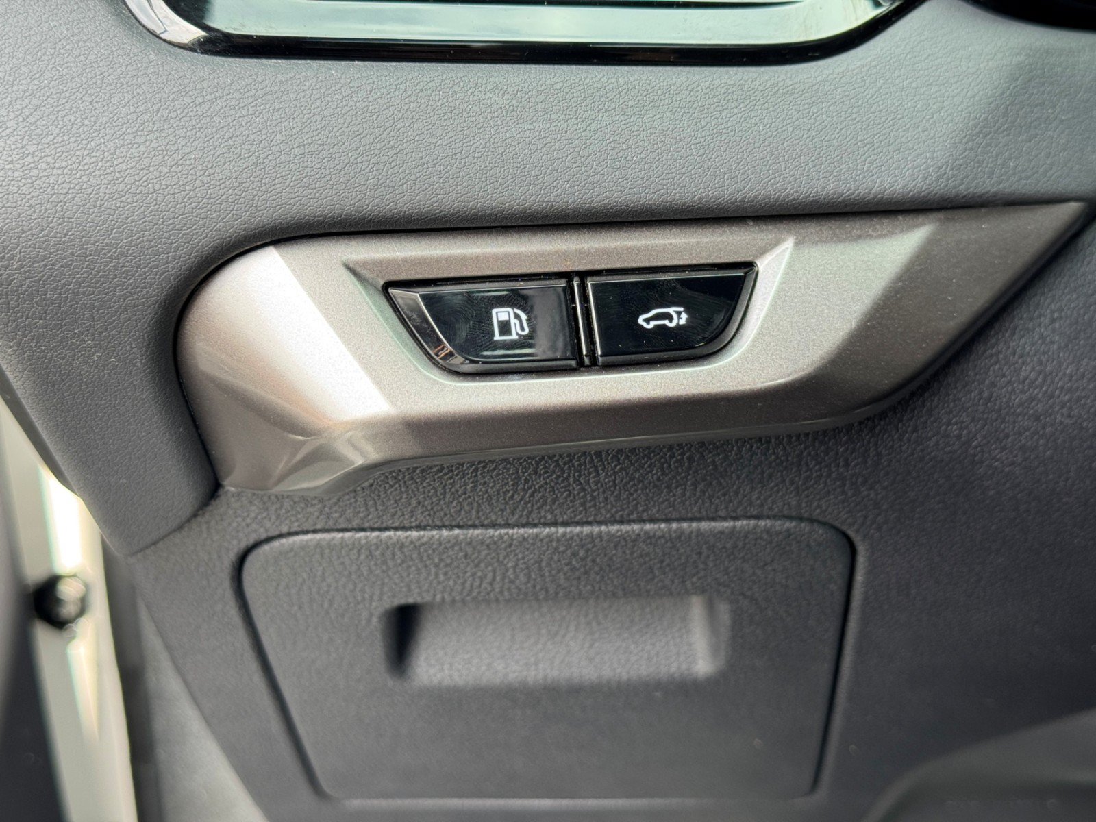 Used 2025 Lexus RX 350 FWD w/ Accessory Package (K3) image 18