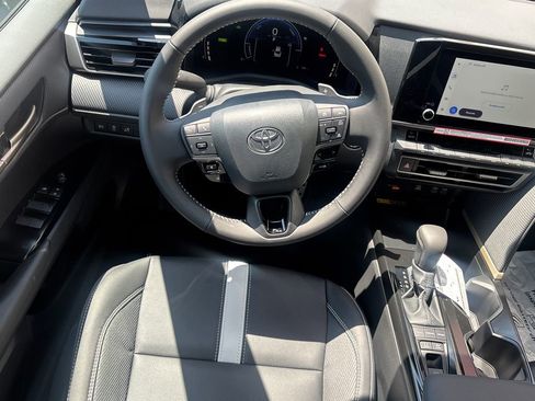 New 2026 Toyota Camry SE FWD image 3