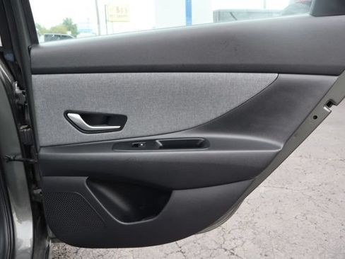 Used 2024 Hyundai Elantra Limited FWD image 34