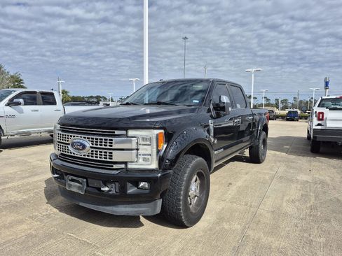 Used 2017 Ford F250 Platinum w/ Platinum Ultimate Package image 1