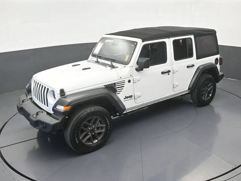 Used 2024 Jeep Wrangler Unlimited Sport AWD/4WD image 42