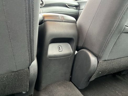 Used 2024 Nissan Sentra SV image 22