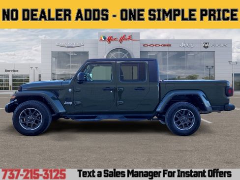 Certified 2022 Jeep Gladiator Overland w/ Cold Weather Group AWD/4WD image 2