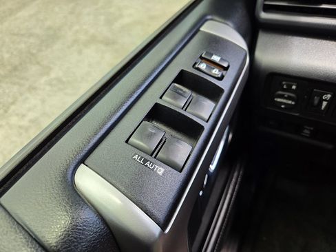 Used 2016 Toyota 4Runner SR5 AWD/4WD image 22