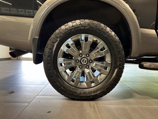 Used 2018 Nissan Titan Platinum Reserve w/ Platinum Utility Package AWD/4WD image 40