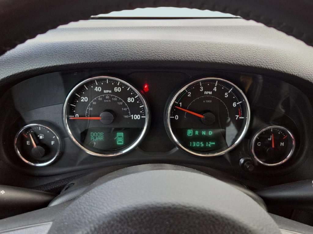 Used 2018 Jeep Wrangler Unlimited Rubicon w/ Cold Weather Group AWD/4WD image 19