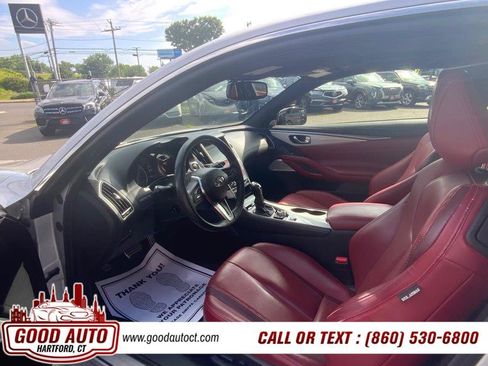 Used 2017 INFINITI Q60 Red Sport 400 AWD/4WD image 10