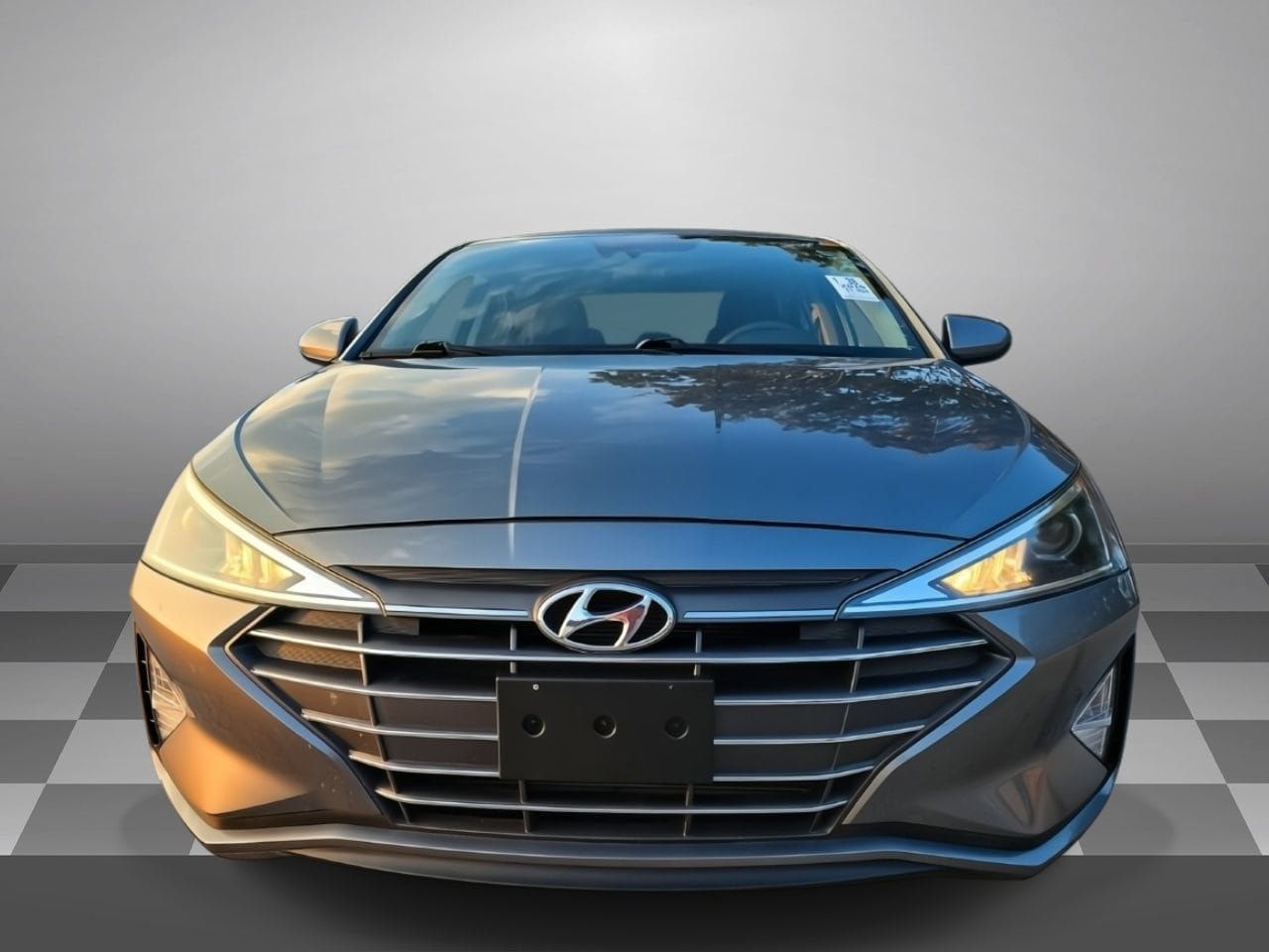 Used 2019 Hyundai Elantra SEL w/ Cargo Package FWD image 2