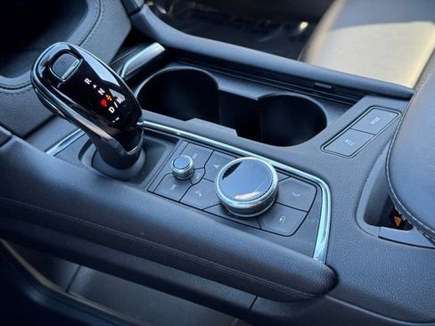 Certified 2024 Cadillac XT6 Premium Luxury w/ Platinum Package image 34