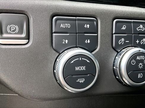 Used 2022 GMC Sierra 1500 Elevation w/ Elevation Premium Package AWD/4WD image 32