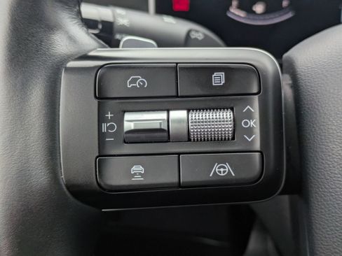 Used 2025 Hyundai Santa Fe SE FWD image 17