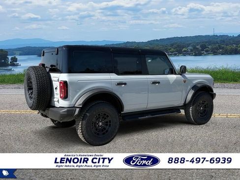 New 2026 Ford Bronco Badlands AWD/4WD image 3