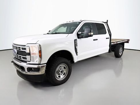 Used 2024 Ford F350 XL w/ XL Chrome Package image 3
