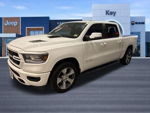 Used 2023 RAM 1500 Laramie AWD/4WD image 2