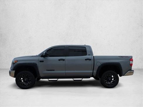 Used 2020 Toyota Tundra SR5 w/ SR5 Upgrade Package AWD/4WD image 8
