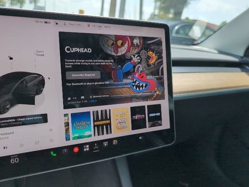 Used 2023 Tesla Model 3 Standard Range RWD image 16