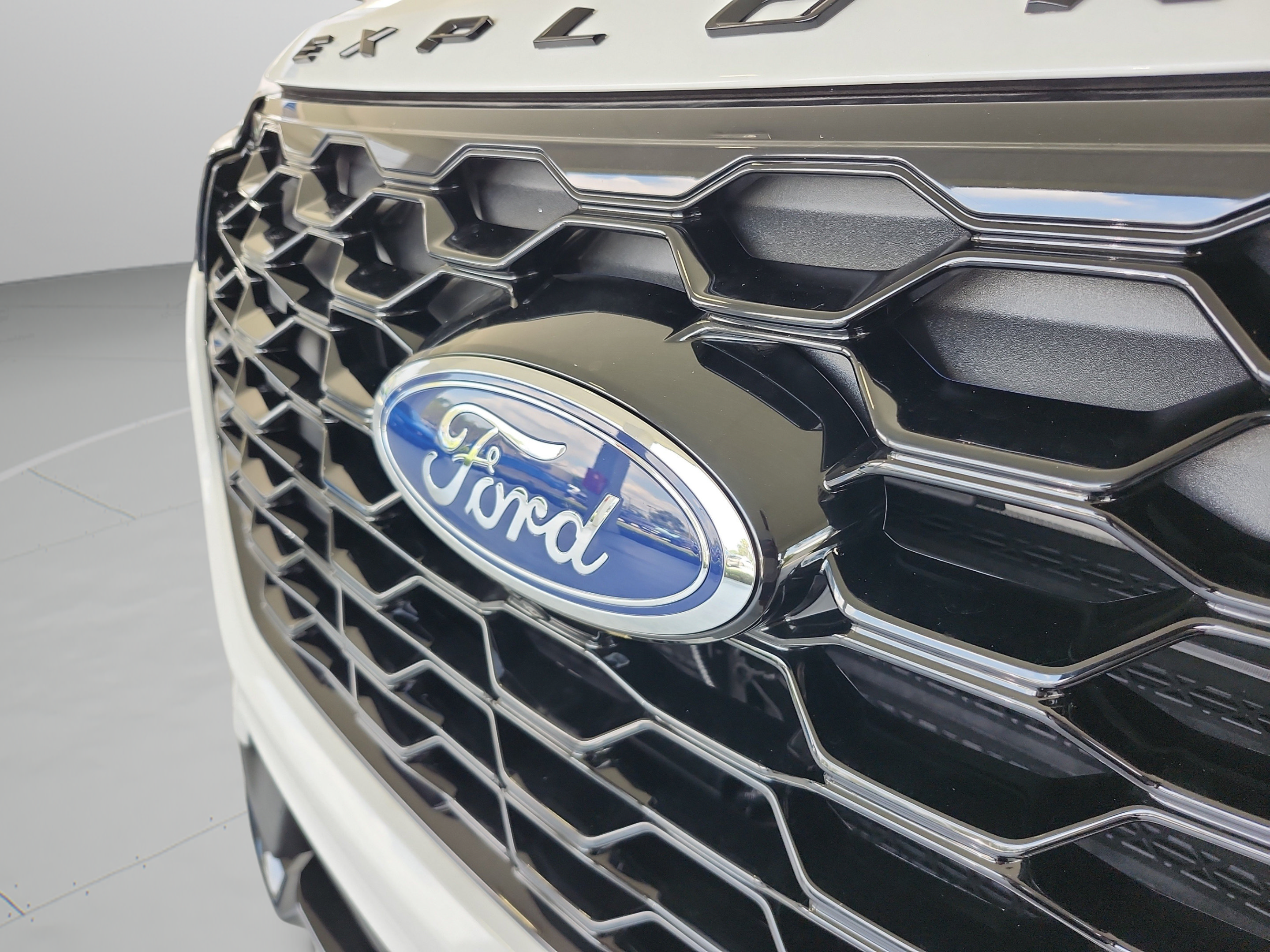 New 2026 Ford Explorer ST-Line w/ Premium Package RWD image 24