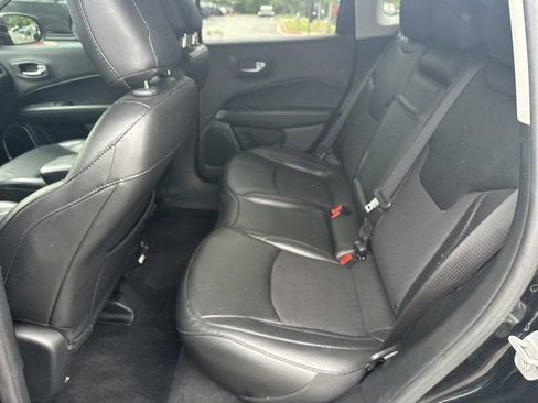 Used 2019 Jeep Compass Latitude FWD image 25