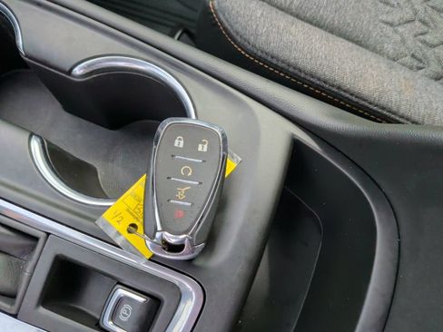 Used 2022 Chevrolet Equinox LT FWD image 48