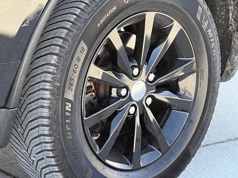 Used 2018 Dodge Durango SXT AWD/4WD image 12
