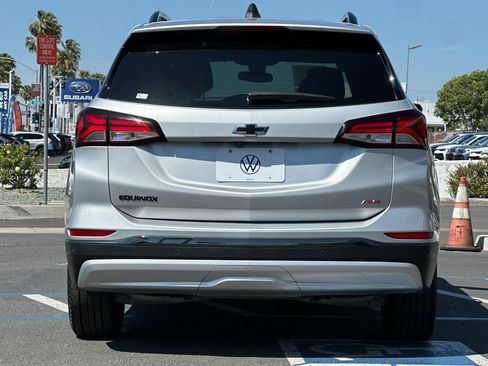 Used 2022 Chevrolet Equinox RS w/ RS Leather Package FWD image 5