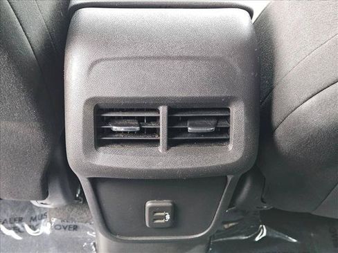Used 2022 Chevrolet Equinox LT FWD image 20