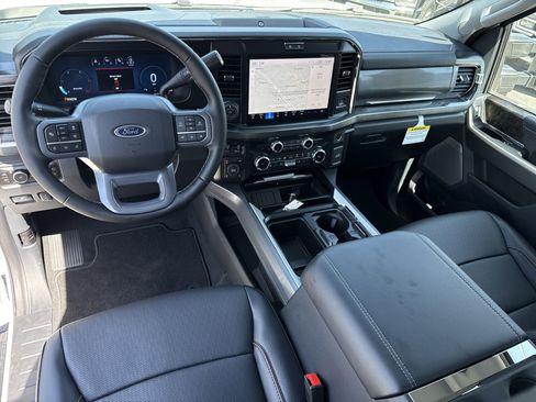 New 2025 Ford F250 Lariat w/ Lariat Ultimate Package image 17