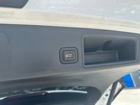 Used 2021 GMC Terrain SLT FWD image 11