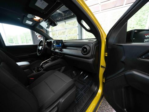 Used 2023 Chevrolet Colorado Trail Boss w/ Technology Package AWD/4WD image 24