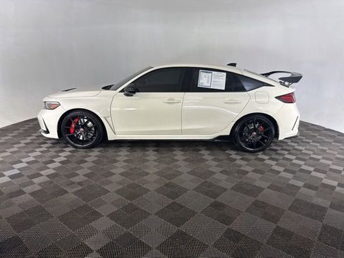 Used 2025 Honda Civic Type R image 10