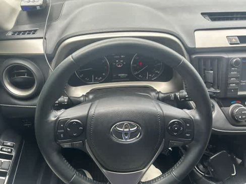 Used 2017 Toyota RAV4 Limited AWD/4WD image 18