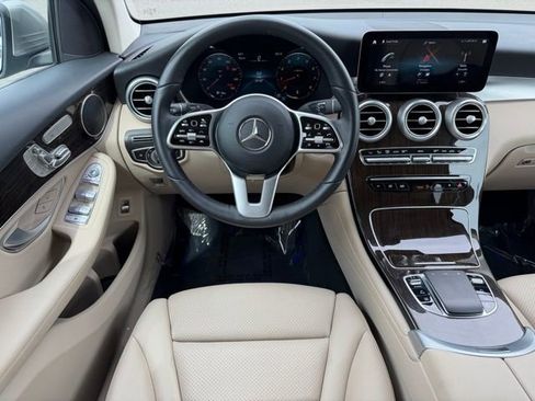 Certified 2022 Mercedes-Benz GLC 300 4MATIC image 12