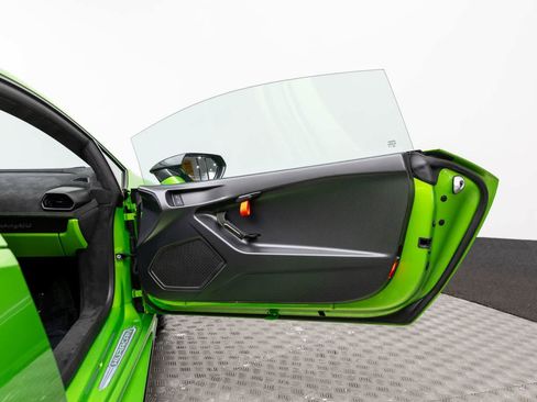 Used 2024 Lamborghini Huracan Tecnica image 42