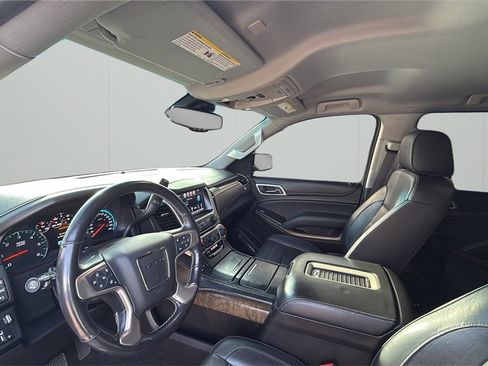 Used 2018 GMC Yukon Denali image 35