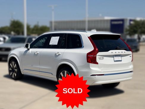 Certified 2025 Volvo XC90 T8 Plus AWD/4WD image 7