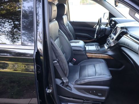 Used 2015 GMC Yukon XL Denali w/ Premium Package image 24