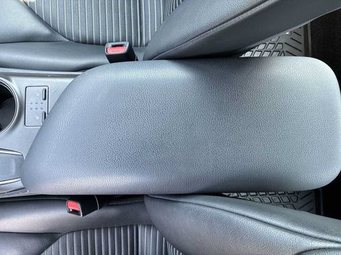 Used 2024 Toyota Camry SE FWD image 22