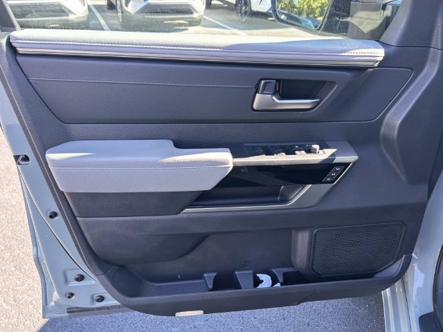 Used 2026 Toyota Tundra Limited AWD/4WD image 23