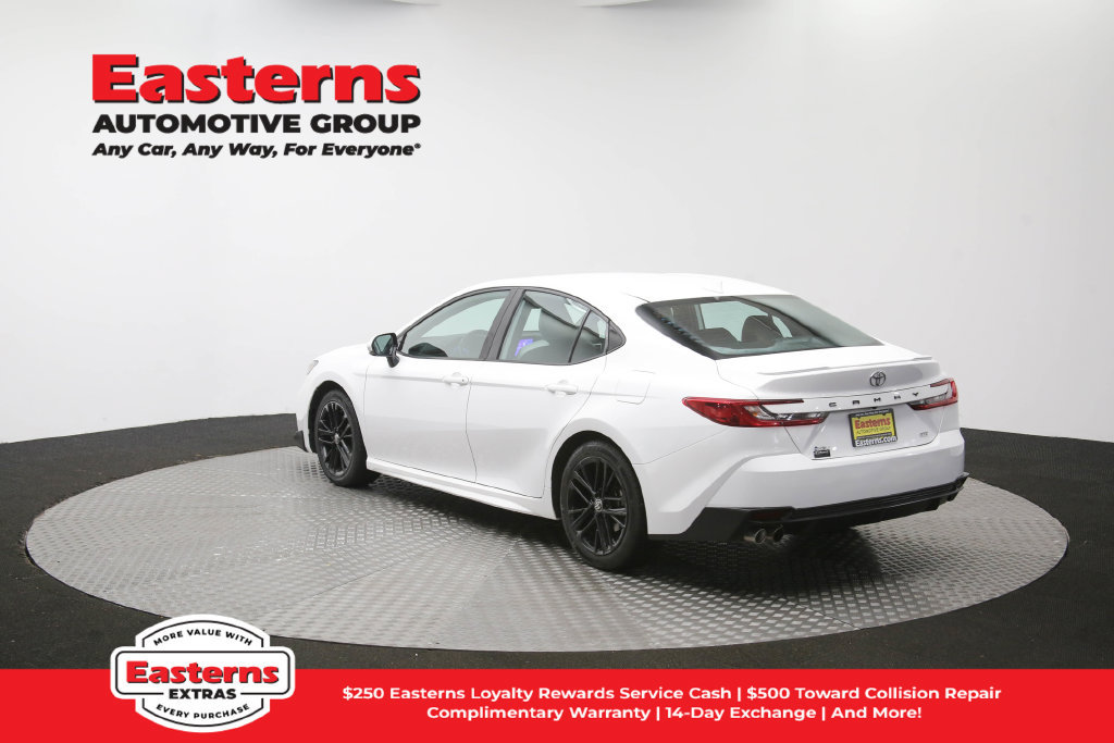 Used 2025 Toyota Camry SE FWD image 66